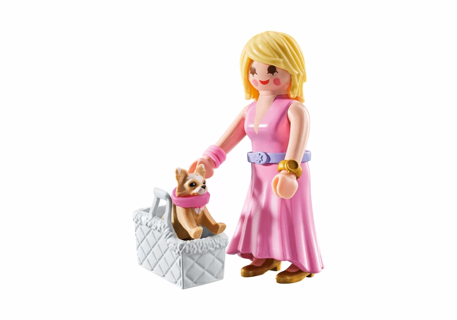 It-Girl with Chihuahua