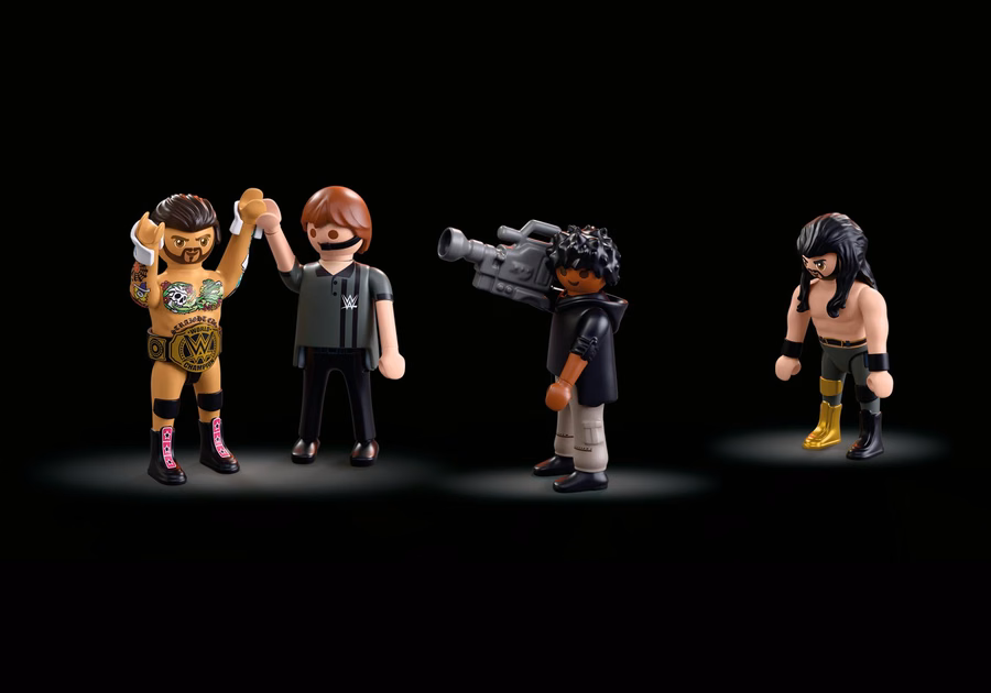 WWE® RAW Ring Collectors Set